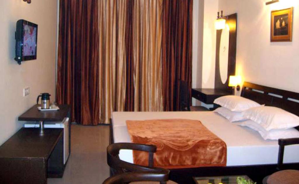 Hotel Hong Kong Inn Amritsar Zimmer foto