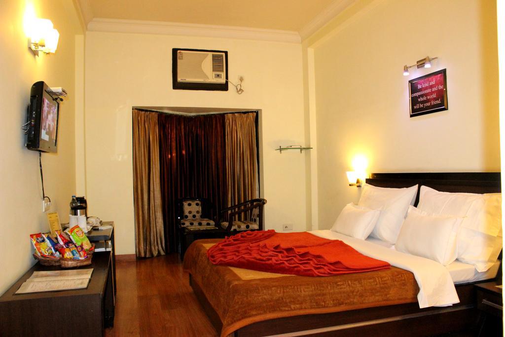 Hotel Hong Kong Inn Amritsar Exterior foto